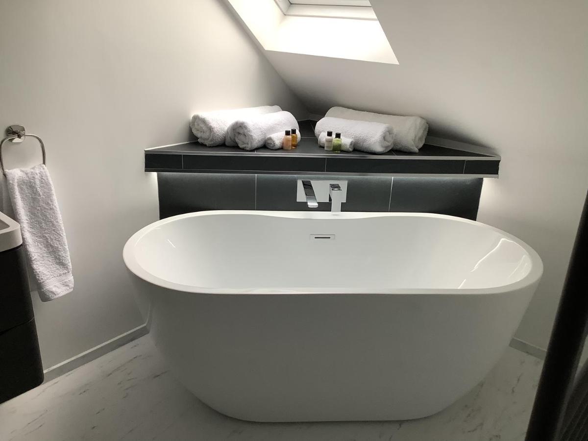 Little London Bed & Breakfast And Glamping Pod Hotell Abercraf Exteriör bild