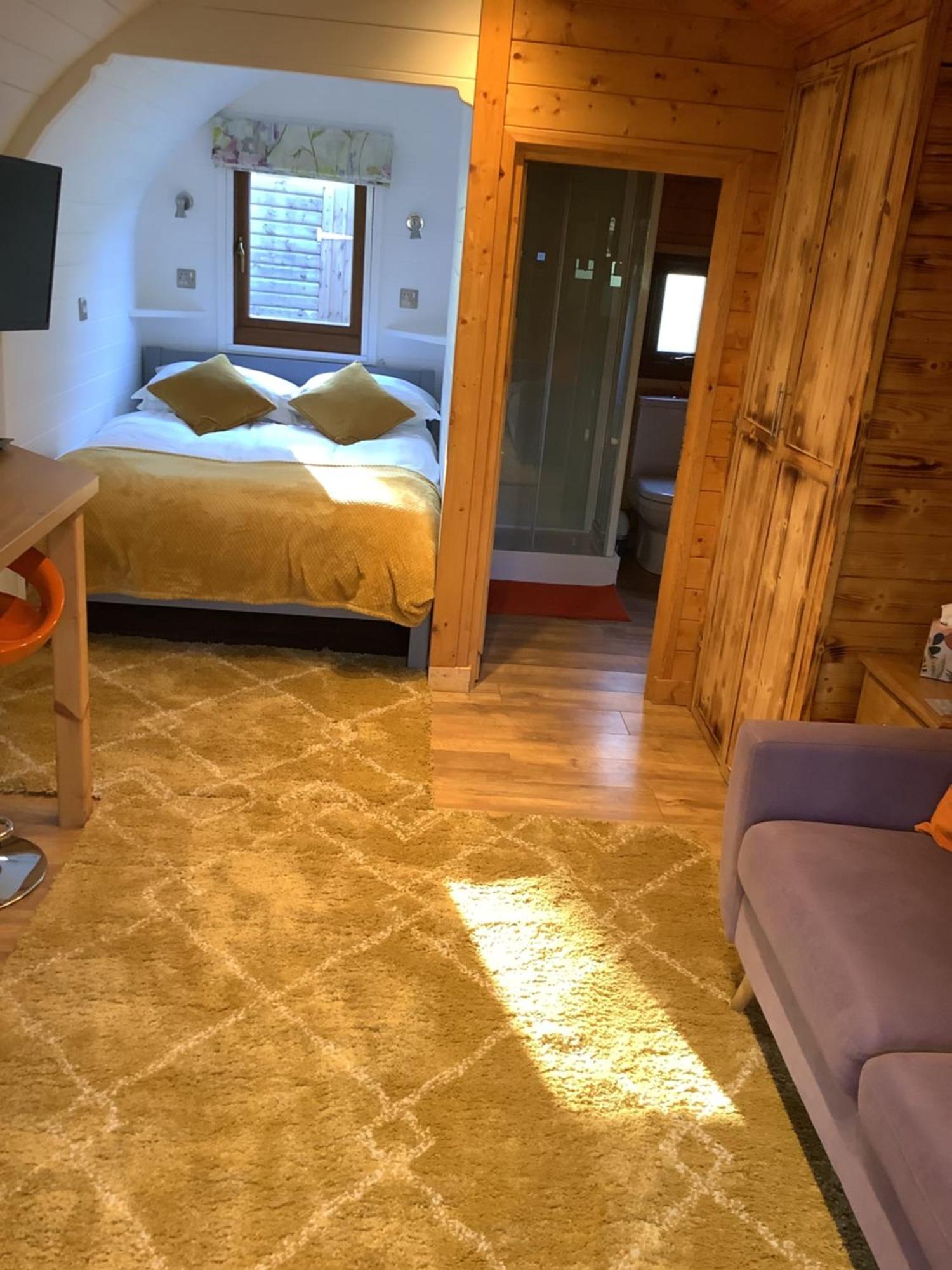 Little London Bed & Breakfast And Glamping Pod Hotell Abercraf Exteriör bild